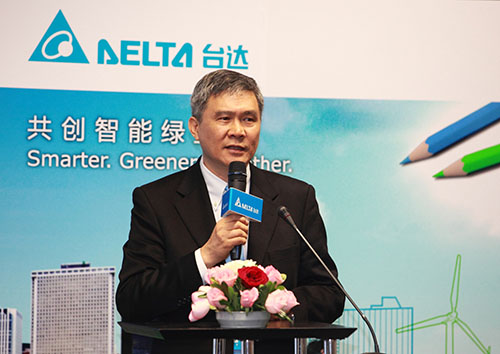圖1:臺達海英俊董事長致歡迎詞并介紹臺達全球布局與發(fā)展.jpg